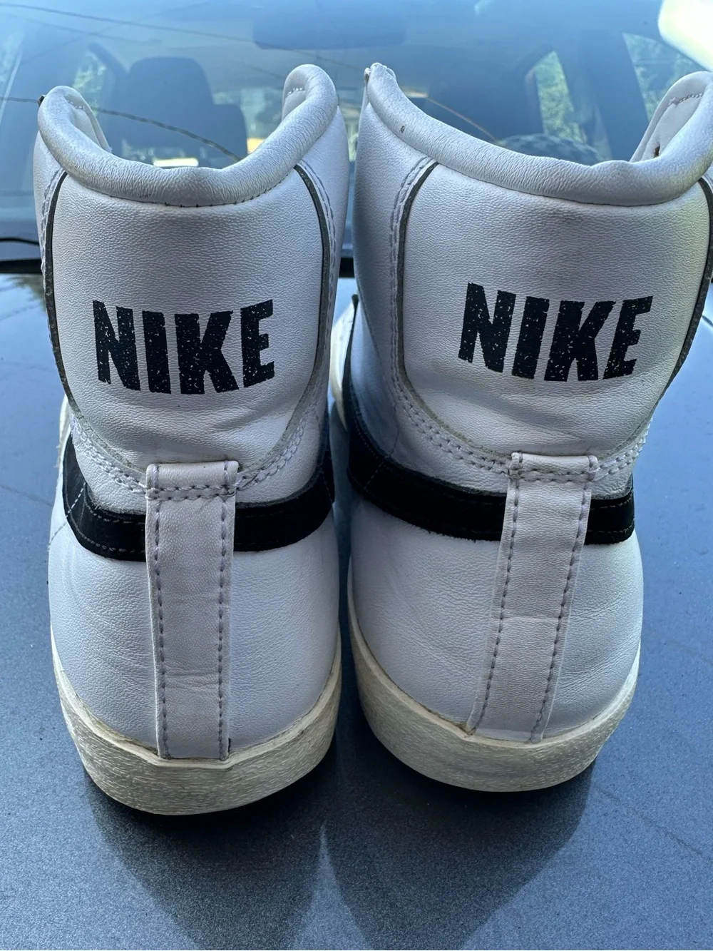 Nike Blazer ‘77 Mid Unisex 9 or 10.5W
